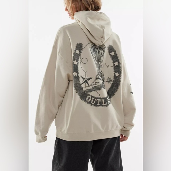 Urban Outfitters Sweaters - UO Willie Nelson Outlaw Graphic Hoodie Sweatshirt